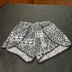 NWT Girl’s Sz. Small Blk./White Shorts With Blk. Pom-Pom Trim.